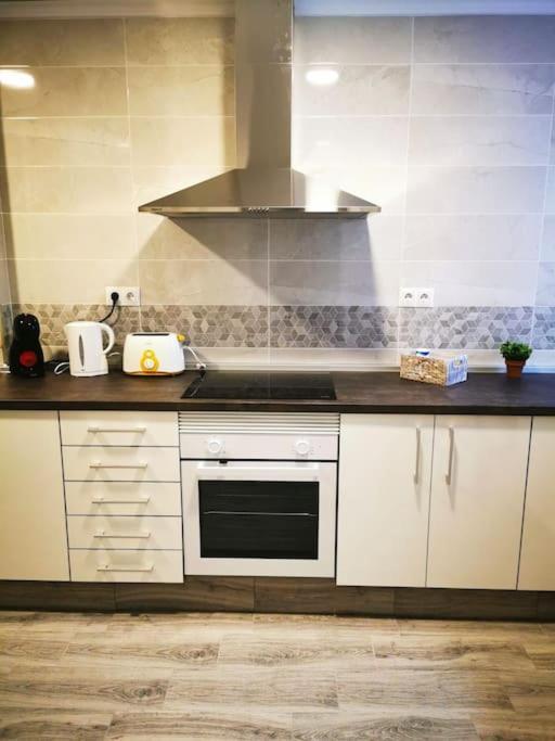 Apartment Great 4 Bedrooms In - Full - 120m2